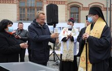 Фото 19: У Львові заклали капсулу під будівництво нової лікарні Медичного центру Святої Параскеви