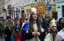 Фото 3: У Львові встановили чотирьохметрового різдвяного дідуха