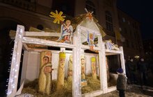 Фото 3: У центрі Львова відкрили різдвяну шопку