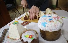Фото 7: У Львові у прихистках для переселенців провели спільні великодні сніданки