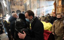 Фото 11: У Львові перепоховали останки кіборга Олександра Бондара