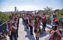 Фото 8: На Меморіалі Героїв Небесної Сотні курсанти Ліцею Героїв Крут урочисто підняли національний стяг