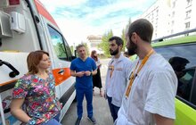 Фото 2: Міській дитячій лікарні Львова подарували реанімобіль
