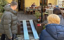 Фото 6: Заклади гостинності в історичній частині міста перевіряють на доступність для маломобільних людей
