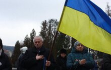 Фото 13: Львів’яни вшанували Героїв Небесної Сотні на Личаківському кладовищі