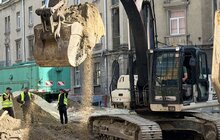 Фото 3: Триває другий етап реконструкції вул. Залізничної: підрядник замінює інженерні мережі
