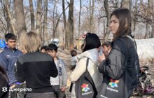 Фото 2: Медогляд, одяг, документи, а ще навчання та соціалізація: як у Львові допомагають табору ромів