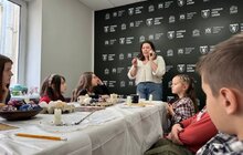 Фото 12: У Львові діти захисників писали писанки воїнам, які зараз на лікуванні