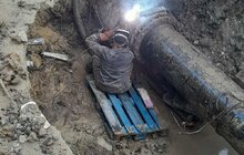 Фото 5: На вул. Патона ремонтні бригади замінили ділянку аварійної каналізаційної мережі