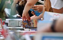 Фото 6: Майже 5 тисяч книг зібрали ще до старту: у Львові триває «Книжкова площа»