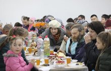Фото 10: «Оселя» організувала Великодній сніданок для потребуючих