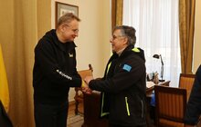 Фото 5: Делегація з Італії привезла до Львова вітання від Папи та гуманітарну допомогу