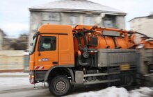 Фото 2: До Львова із Німеччини приїхала третя партія спецтехніки, яку передадуть українським водоканалам