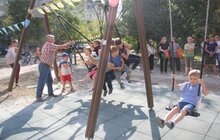 Фото 5: На Сихові відкрили дитячий інклюзивний майданчик