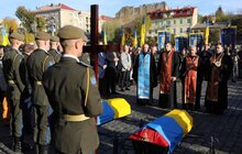 Фото 1: На Личаківському кладовищі перепоховали 2 воїнів УПА