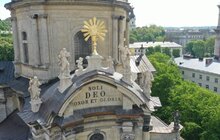 Фото 1: У співпраці з Інститутом «Полоніка» у Львові відреставрували 4 скульптури і чашу на фасаді храму Пресвятої Євхаристії (Домініканський собор)