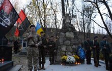 Фото 3: На братській могилі на цвинтарі Старого Знесіння відбулося вшанування пам’яті загиблих воїнів УГА