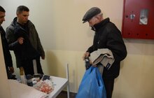 Фото 16: Місто втретє організувало масштабний захід з надання санітарно-гігієнічних та супутніх послуг бездомним людям