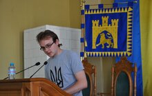 Фото 1: У 5 місцях Львова зараз читають про свободу