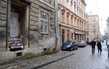 Фото 4: Незаконні роботи в будинку на вул. Вірменській, 30: рішення судів не виконуються, ДАБІ області перевірки не проводить