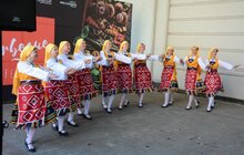 Фото 3: На День міста у подвір’ї Палацу Мистецтв розпочався ІІІ Lviv Barbecue Fest
