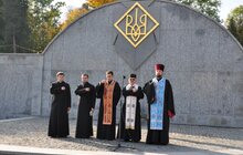 Фото 11: «Ми сьогодні вшановуємо не тільки ветеранів УПА, а й усіх Героїв нашої країни, які своїми тілами закрили нас і захистили», - А. Садовий