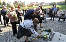 Фото 19: «Ми сьогодні вшановуємо не тільки ветеранів УПА, а й усіх Героїв нашої країни, які своїми тілами закрили нас і захистили», - А. Садовий