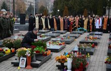 Фото 17: У Львові вшанували загиблих під час Революції Гідності