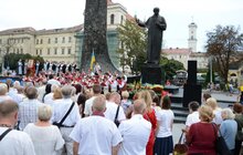 Фото 5: У День Незалежності «Дударик» виконав в центрі Львова акафіст