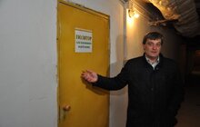 Фото 1: «У 42 приміщеннях, які підпорядковані міському управлінню охорони здоров’я, облаштовані укриття для персоналу і для пацієнтів», - В. Зуб