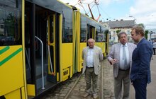 Фото 9: «Завдання просте – кожних 1,5 місяці має з’являтись один відремонтований трамвай», - А. Садовий