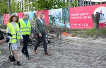 Фото 10: Ремонт вул. Б. Хмельницького: на ділянці від вул. Липинського до вул. Кукурудзяної вже нанесено два шари асфальту