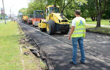 Фото 12: На вул. Науковій проводять поточний ремонт дорожнього покриття методом холодного ресайклінгу
