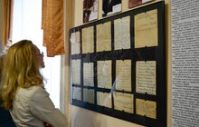 Фото 12: У Львові відкрили виставку про вимушених переселенців