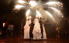 Фото 12: Відкриття Чемпіонату світу з шахів серед жінок завершила вулична вистава від театру «Воскресіння»