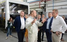 Фото 19: Мер Львова оглянув процес виготовлення тролейбусів «Електрон», які замовило місто