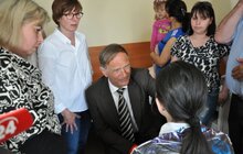 Фото 8: Німецький хірург Клаус Екснер вдруге цьогоріч проведе у Львові низку операцій для дітей та дорослих