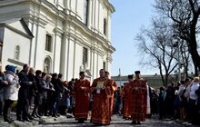 Фото 5: Вулицями Львова проходить традиційна Хресна дорога