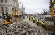 Фото 16: Реконструкція пл. Двірцевої: тривають роботи з влаштування каналізаційного колектора, а з 25 березня закривають проїзд до Автостанції