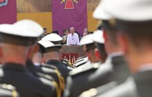 Фото 29: Вітаючи випускників Академії сухопутних військ, Андрій Садовий запропонував вже впровадити стандарти НАТО в Україні