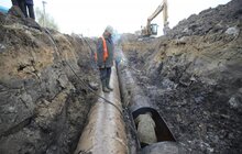 Фото 1: Ремонтні бригади ЛМКП «Львівводоканал» проводять заміну аварійної ділянки магістрального водопроводу «Винники-Довга»