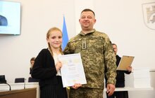 Фото 39: У Львові нагородили 230 учнів-волонтерів, що допомагали ЗСУ і переселенцям