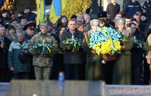 Фото 2: У Львові на Личакові вшанували Героїв Небесної Сотні