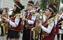 Фото 5: День вишиванки у Львові: на пл. Ринок виступив духовий оркестр «Львівські фанфари»