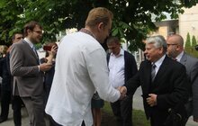 Фото 1: На пл. Яцека Куроня відкрили інформаційну таблицю в пам’ять про великого прихильника України