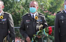 Фото 17: У День вшанування пам’яті захисників України у Львові урочисто підняли Державний Прапор на Меморіалі пам`яті Героїв Небесної Сотні