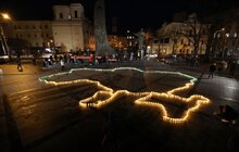 Фото 1: Сотні лампадок запалили у Львові в пам'ять про невинно вбитих ворогом українців