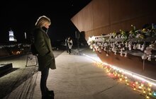 Фото 15: Промені світла і сотня запалених свічок: у Львові вшанували пам’ять Героїв Небесної Сотні