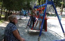 Фото 7: Триває реконструкція дитячого майданчика біля львівського цирку