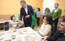 Фото 23: «Ми плануємо відкрити ще чотири такі центри, щоб у кожному районі міста був центр», — А. Садовий